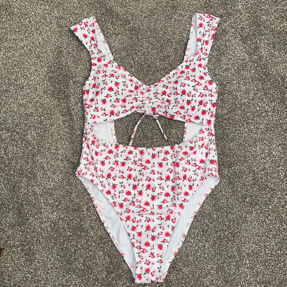 Xhilaration Other - Women’s New Floral Cut Out One Piece size large